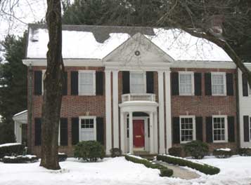 circular portico with balustrade