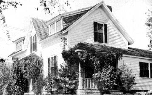 Esther W. Smith cottage circa 1925