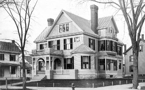 Dr. James Richards House 1888 - 1921 moved 1927 #2 Punchard Ave.